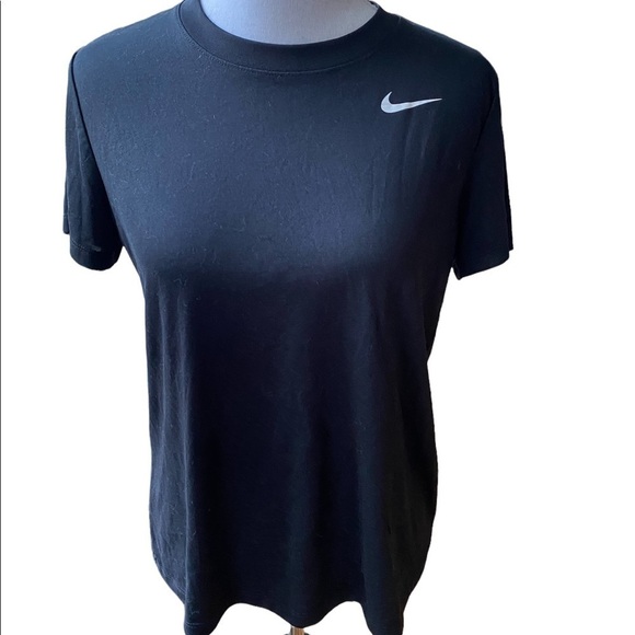 Nike Tee  Dri-Fit Sportswear Black and White Women’s Top Size Large - Picture 1 of 7